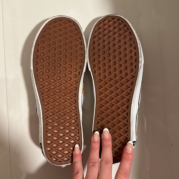 Limited Edition Disney x Vans Retro Slip Ons Multicolor Size M 6 | W 7.5 - Picture 2 of 4